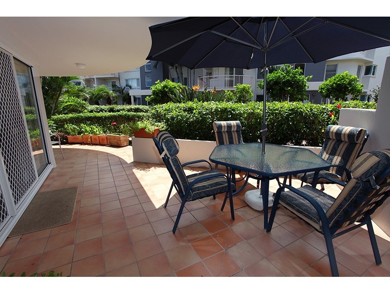 Unit 1 Surfside 147 Lowanna Drive, Buddina QLD 4575