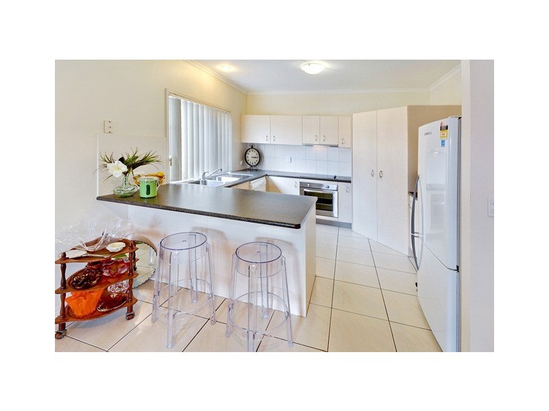 17 Irving Place, Sippy Downs QLD 4556
