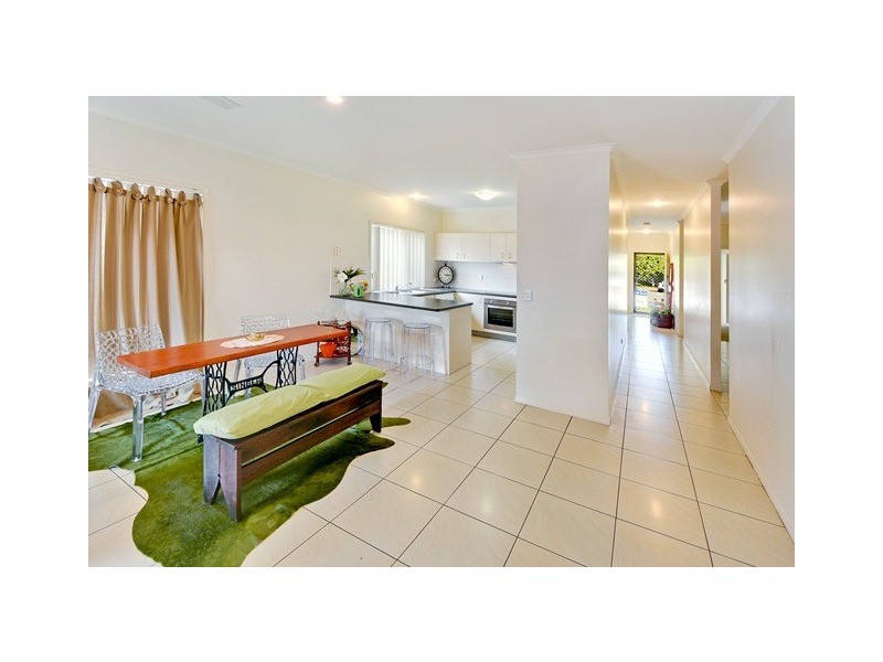 17 Irving Place, Sippy Downs QLD 4556