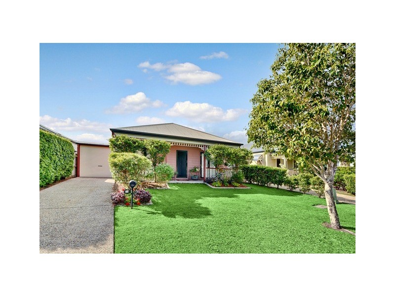 17 Irving Place, Sippy Downs QLD 4556