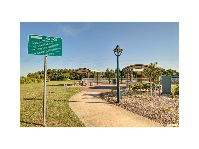 17 Irving Place, Sippy Downs QLD 4556