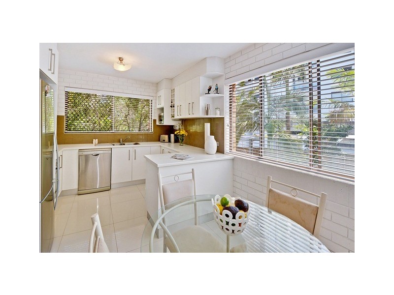 Unit 2 Marshall Lodge 10 Muraban Street, Mooloolaba QLD 4557