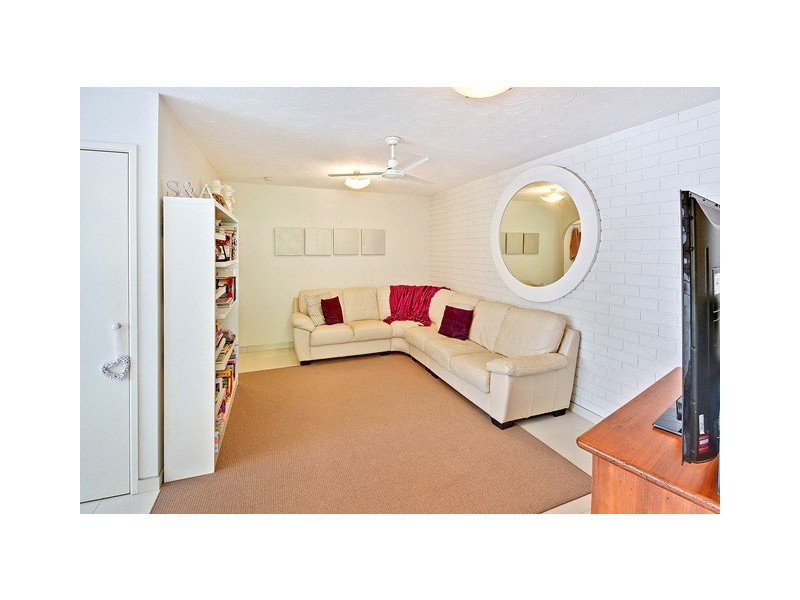 Unit 2 Marshall Lodge 10 Muraban Street, Mooloolaba QLD 4557