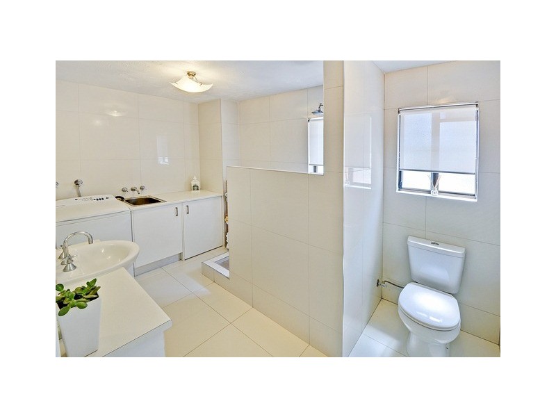 Unit 2 Marshall Lodge 10 Muraban Street, Mooloolaba QLD 4557