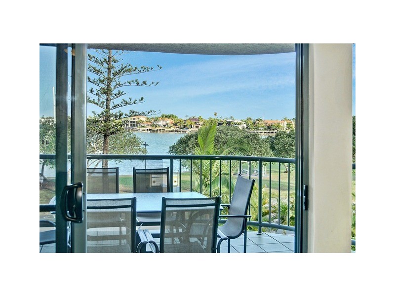 10/68 River Esplanade, Mooloolaba QLD 4557
