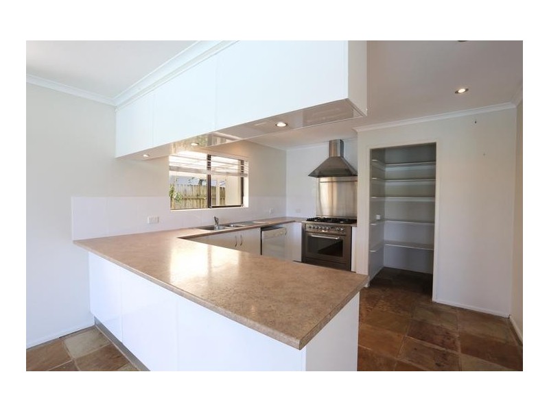 11 Karloo Court, Mountain Creek QLD 4557