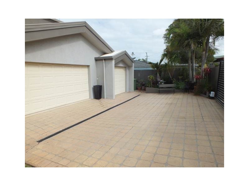 55 Goonawarra Drive, Mooloolaba QLD 4557
