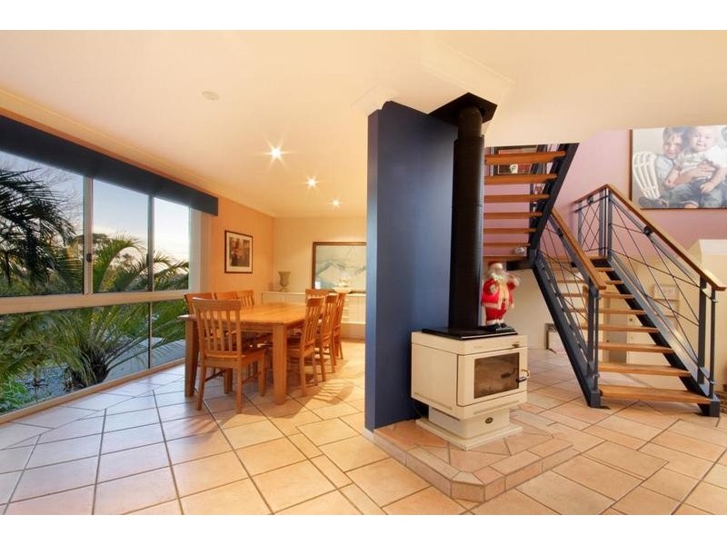 1 Kawana Street, Alexandra Headland QLD 4572