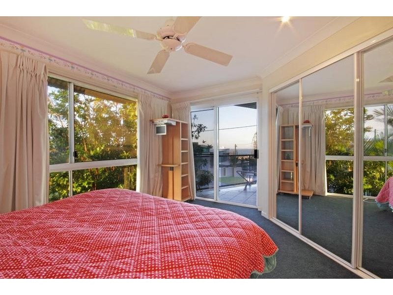 1 Kawana Street, Alexandra Headland QLD 4572