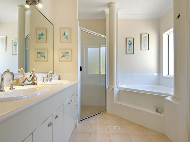 7 Habitat Place, Noosa Heads QLD 4567