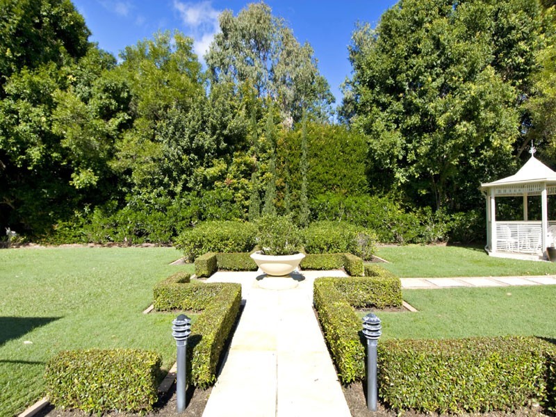 7 Habitat Place, Noosa Heads QLD 4567