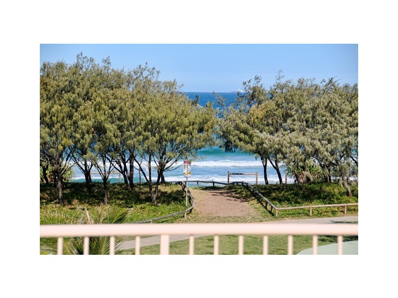 Unit 16 ‘Surfside On The Beach’ 145 Lowanna Drive, Buddina QLD 4575