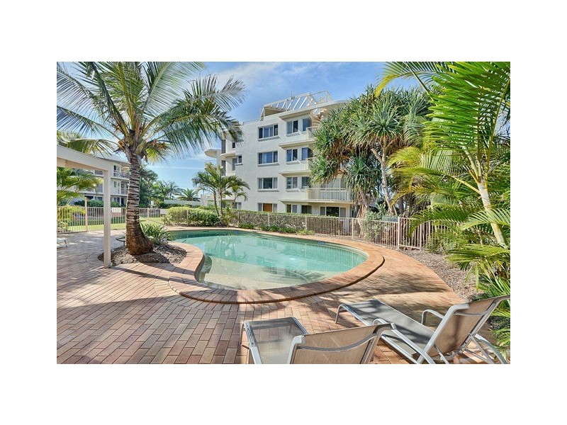 Unit 16 ‘Surfside On The Beach’ 145 Lowanna Drive, Buddina QLD 4575