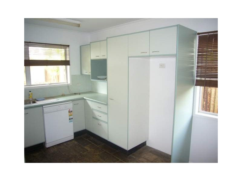 10 Undarra Avenue, Buddina QLD 4575