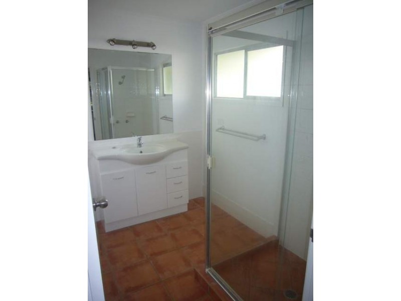 10 Undarra Avenue, Buddina QLD 4575