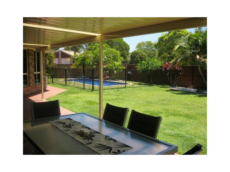 2 Paperbark Court, Mountain Creek QLD 4557