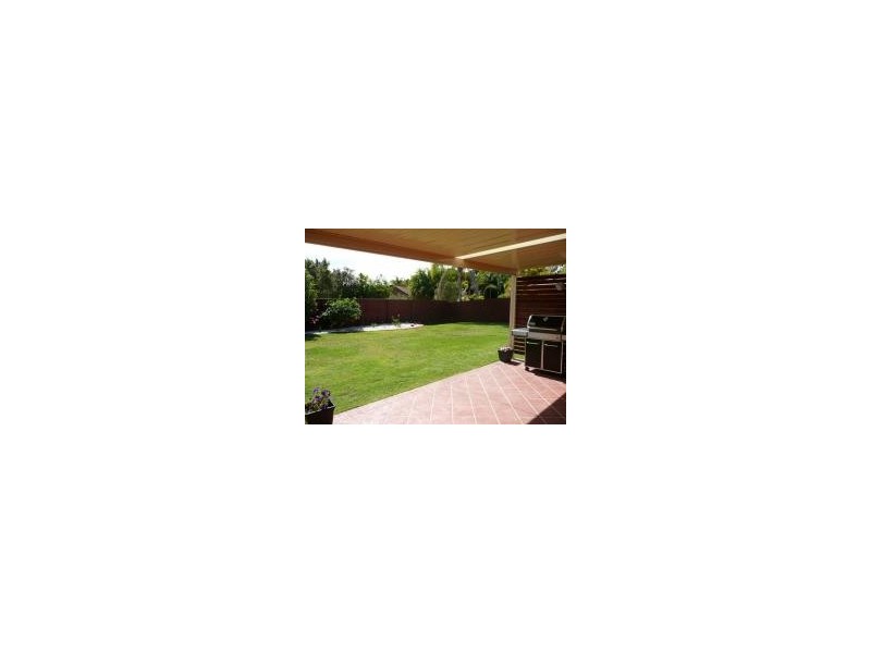 2 Paperbark Court, Mountain Creek QLD 4557