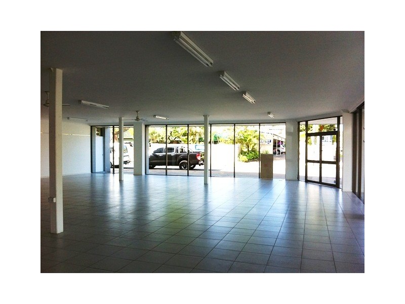 1/100 Brisbane Road, Mooloolaba QLD 4557