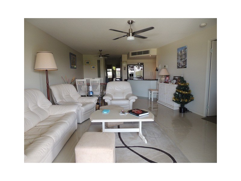 Unit 11 39 Kingsford Smith Parade, Maroochydore QLD 4558