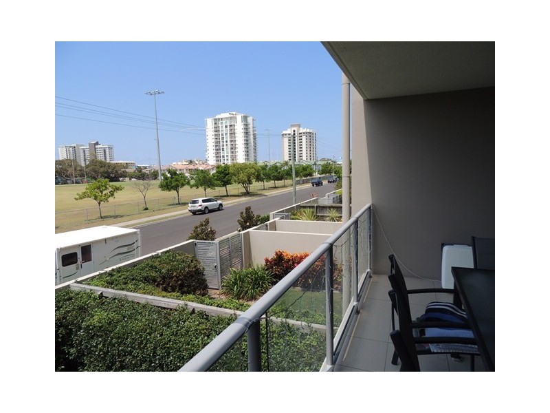 Unit 11 39 Kingsford Smith Parade, Maroochydore QLD 4558