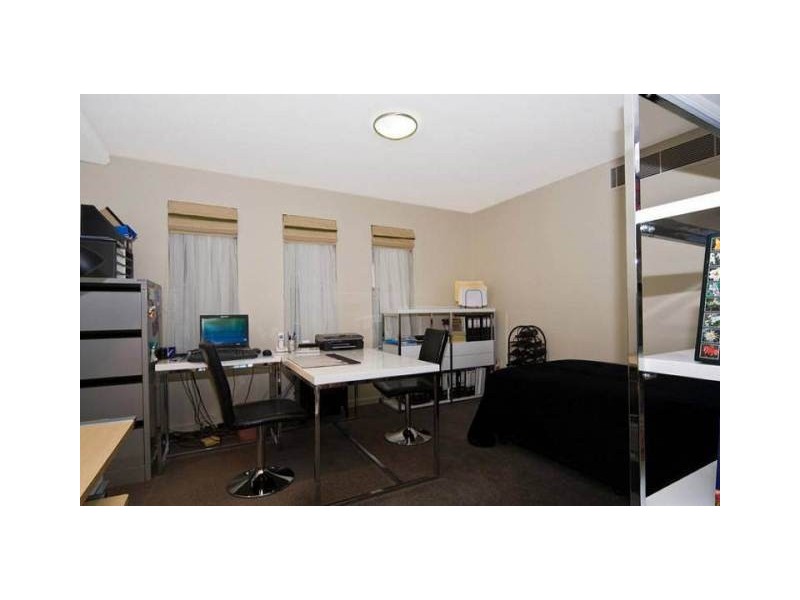 Unit 11 39 Kingsford Smith Parade, Maroochydore QLD 4558