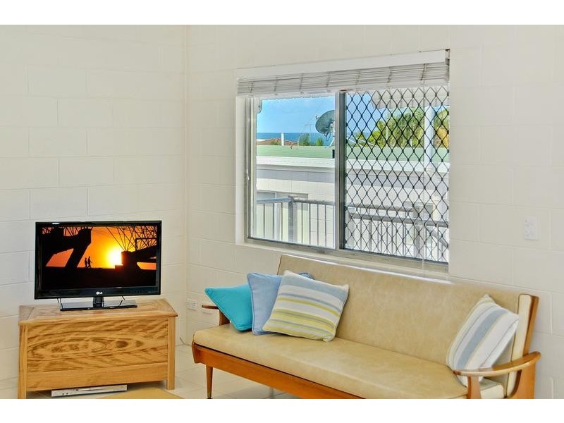 Unit 5 ‘Auronzo’ 12 Camfield Street, Alexandra Headland QLD 4572