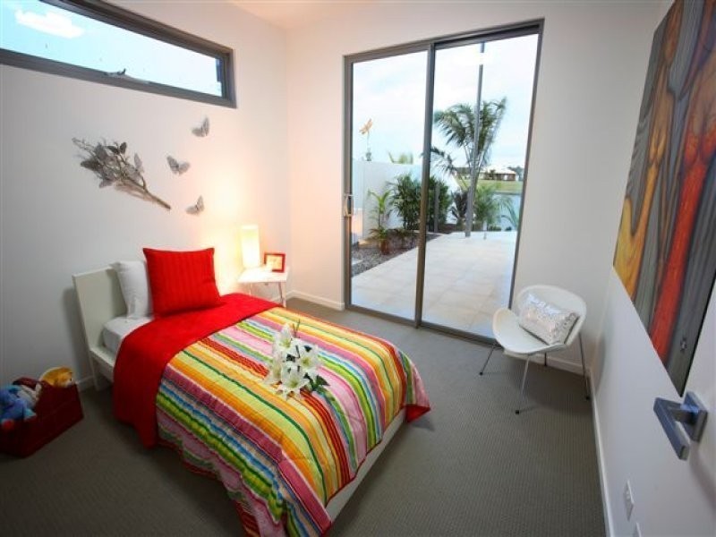 2 Columba Place, Pelican Waters QLD 4551