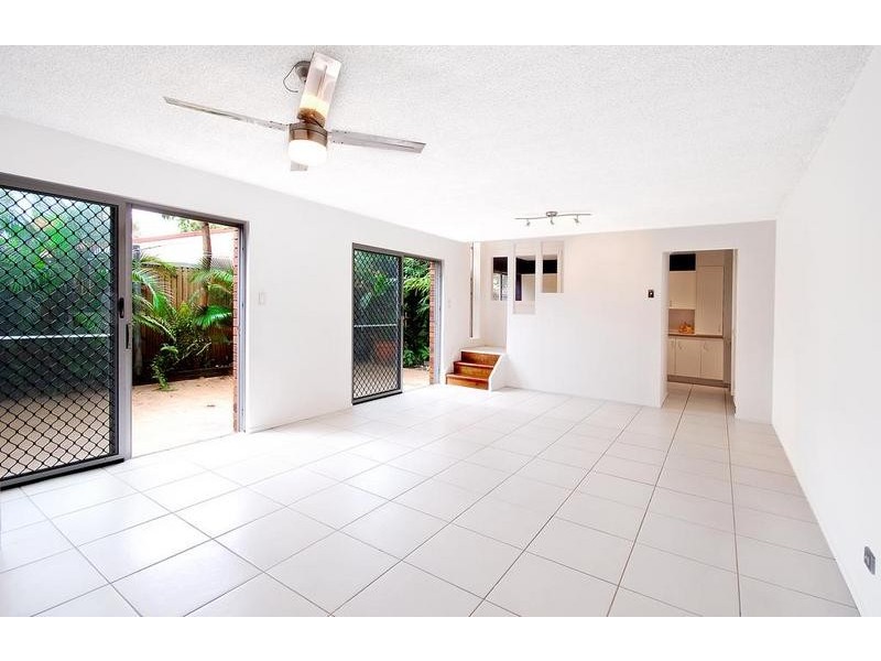 4/13 Kapala Street, Mooloolaba QLD 4557