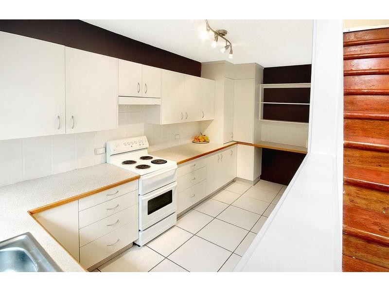 4/13 Kapala Street, Mooloolaba QLD 4557