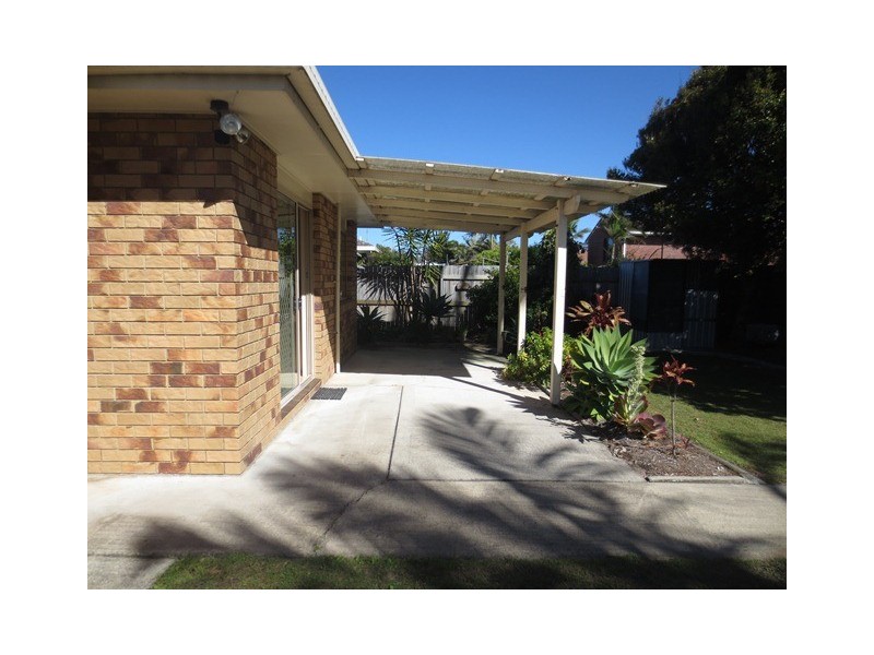 24 Mulgani Street, Warana QLD 4575