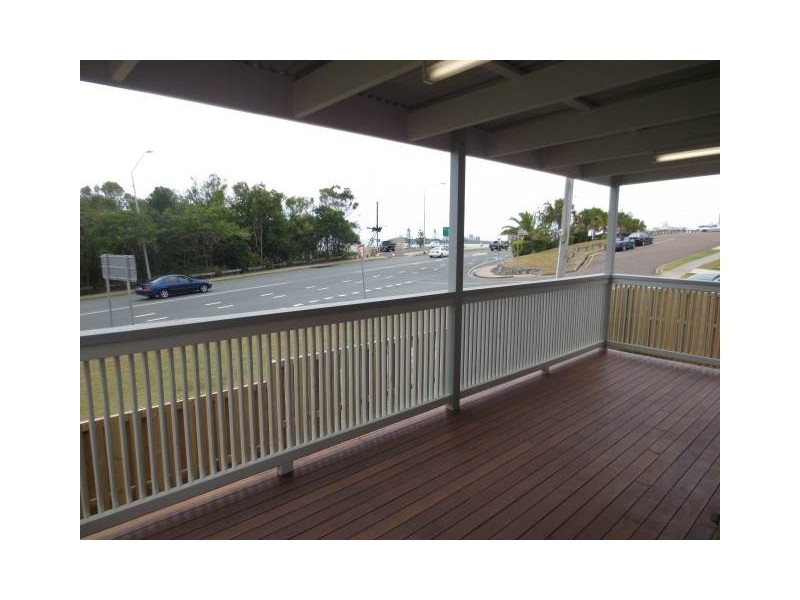 2/2 Mandin Street, Alexandra Headland QLD 4572