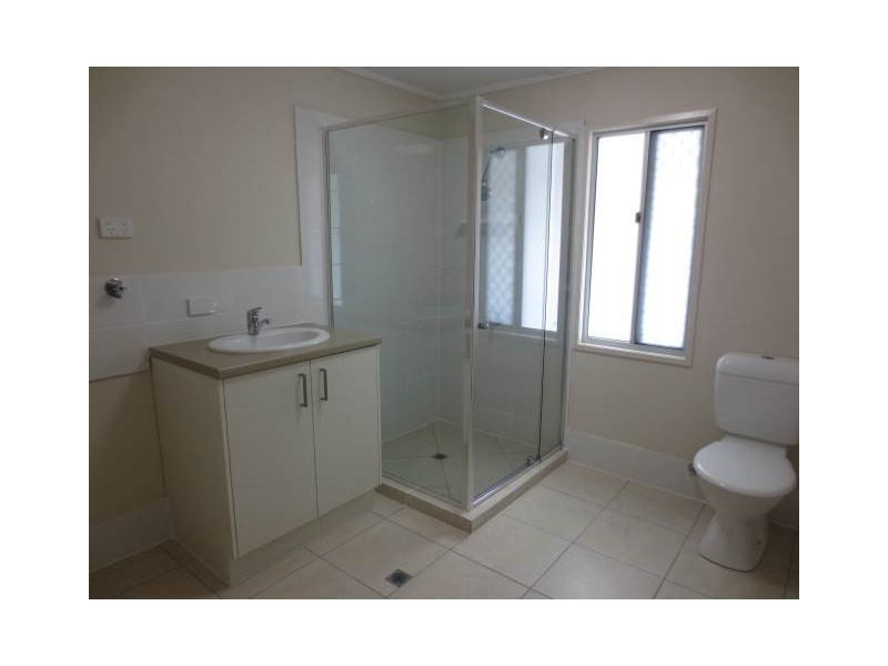 2/2 Mandin Street, Alexandra Headland QLD 4572