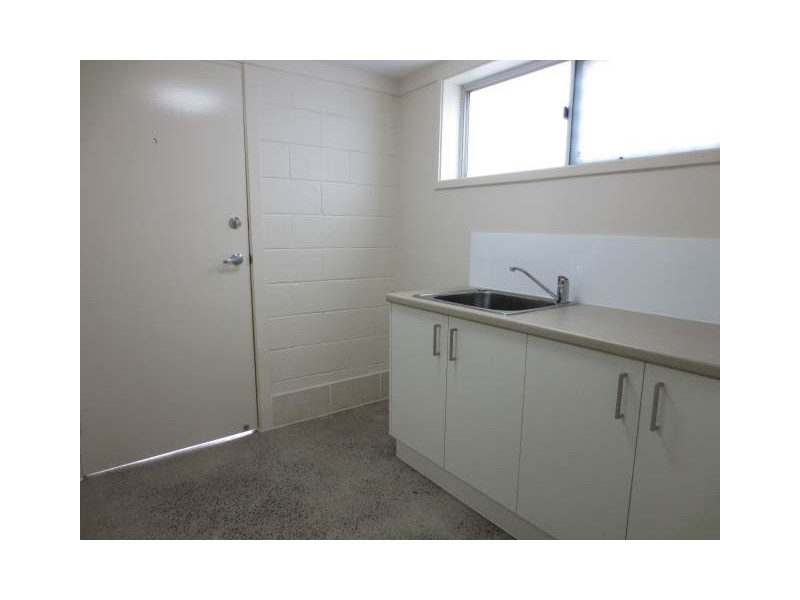 1/2 Mandin Street, Alexandra Headland QLD 4572