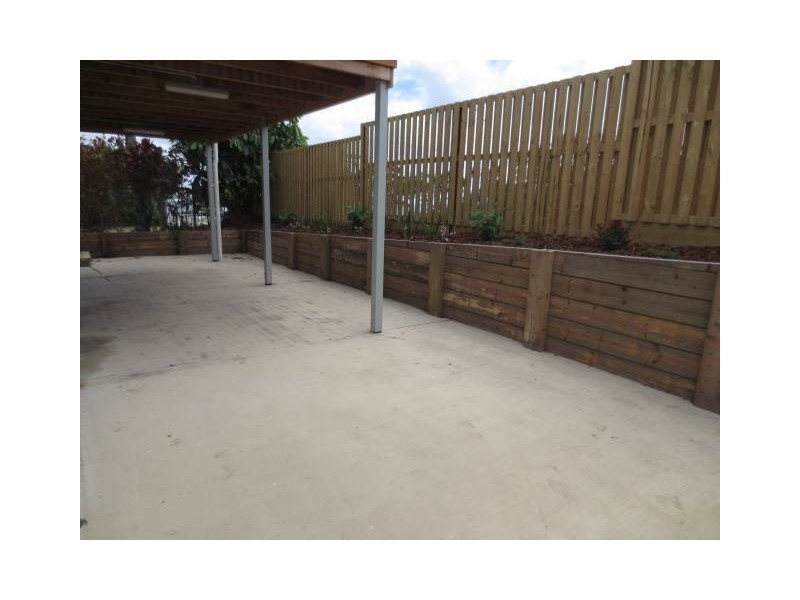 1/2 Mandin Street, Alexandra Headland QLD 4572