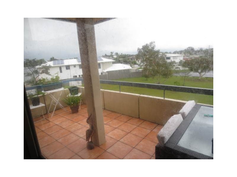 8/19 Carinya, Mooloolaba QLD 4557