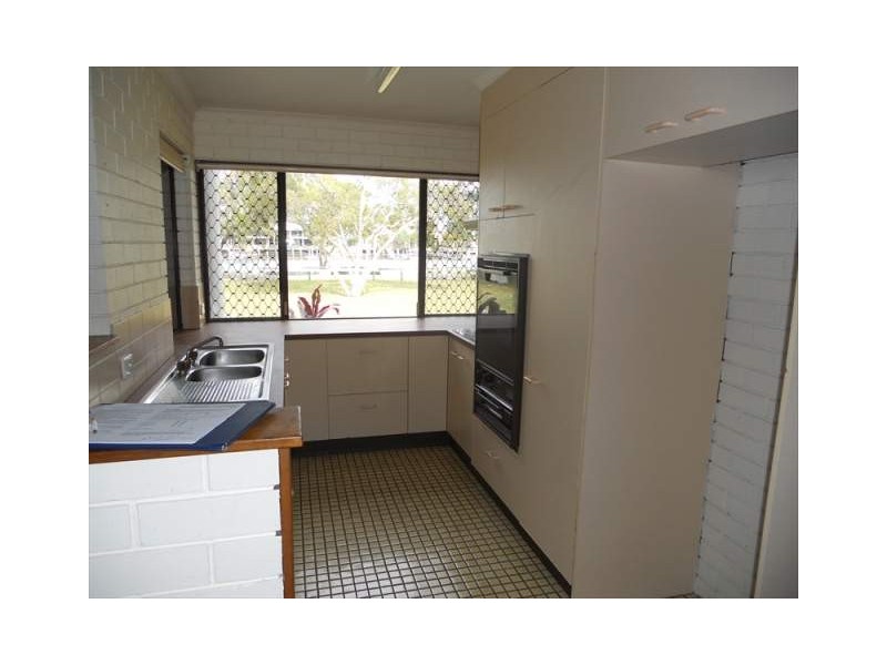 2/93 Parkyn Parade, Mooloolaba QLD 4557