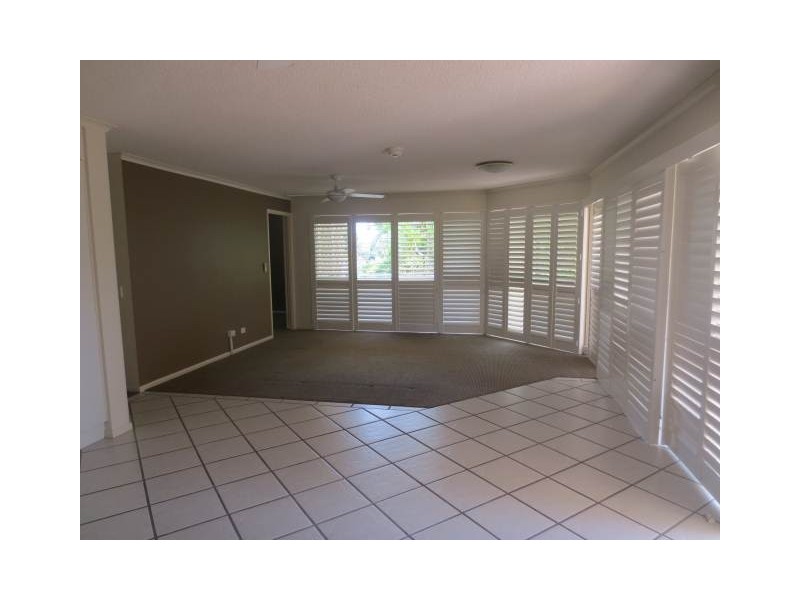 1/147 Lowanna Drive, Buddina QLD 4575