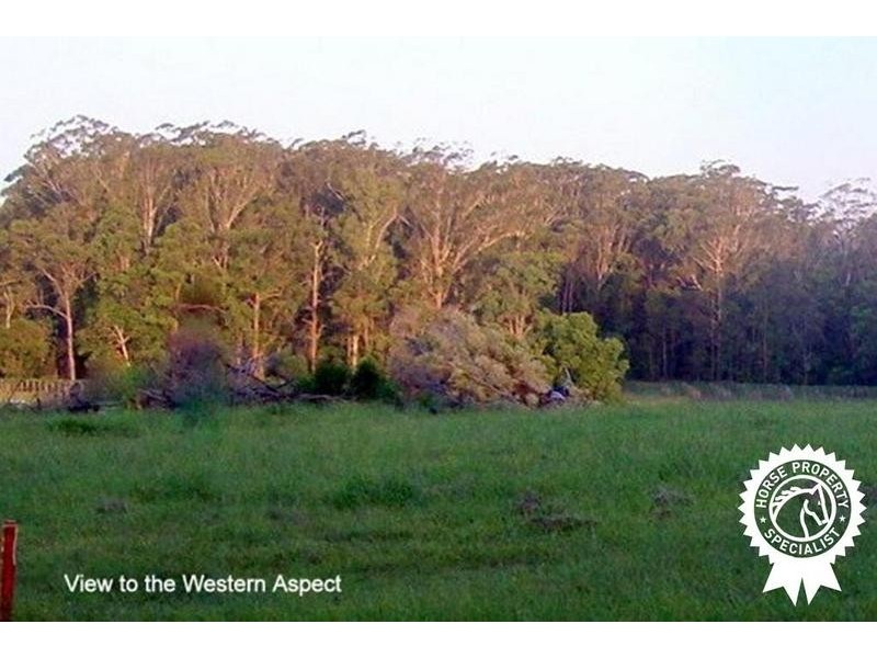 122 Lindeman Road, Beerwah QLD 4519