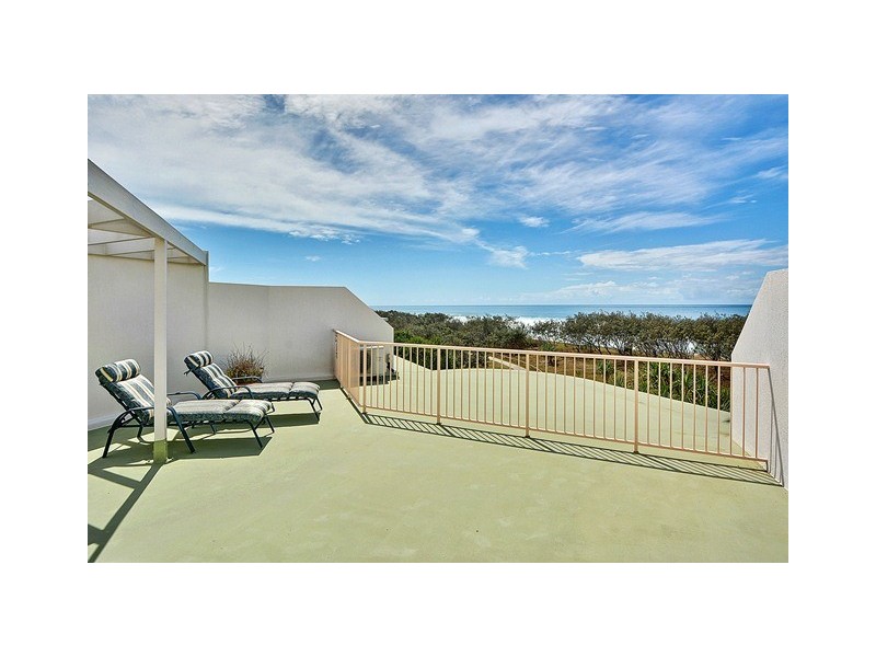 Unit 24 ‘Surfside On The Beach’ 145 Lowanna Drive, Buddina QLD 4575