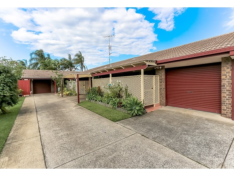 1/110 Amarina Avenue, Mooloolaba QLD 4557
