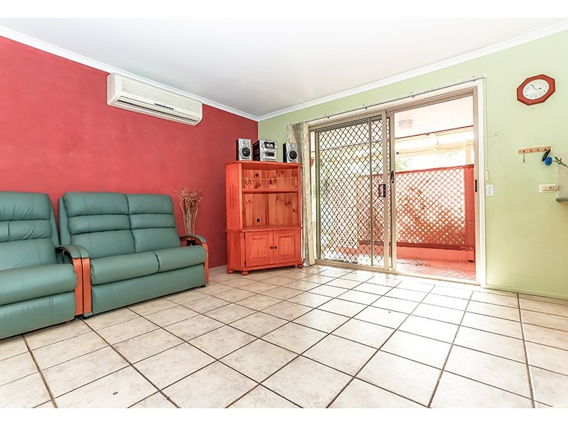 1/110 Amarina Avenue, Mooloolaba QLD 4557