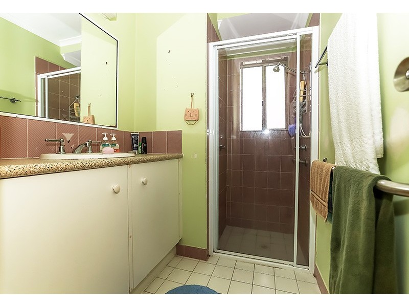 1/110 Amarina Avenue, Mooloolaba QLD 4557