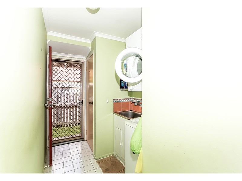 1/110 Amarina Avenue, Mooloolaba QLD 4557