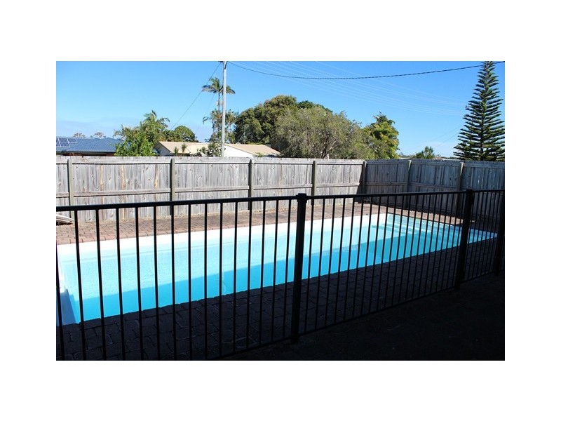 86 Goonawarra Drive, Mooloolaba QLD 4557