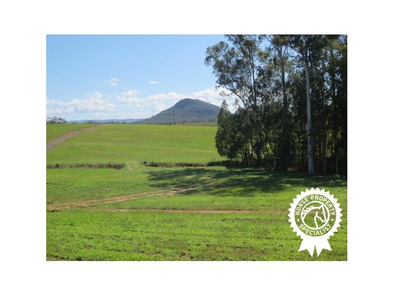 276 Barrs Road, Glass House Mountains QLD 4518