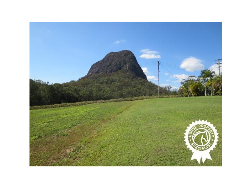 276 Barrs Road, Glass House Mountains QLD 4518