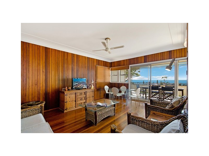 32 Buderim Avenue, Alexandra Headland QLD 4572