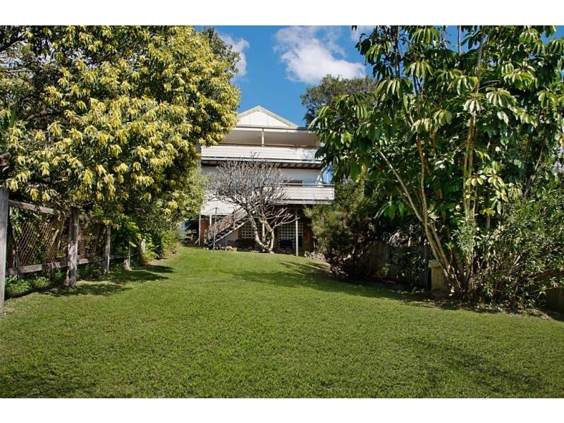 32 Buderim Avenue, Alexandra Headland QLD 4572