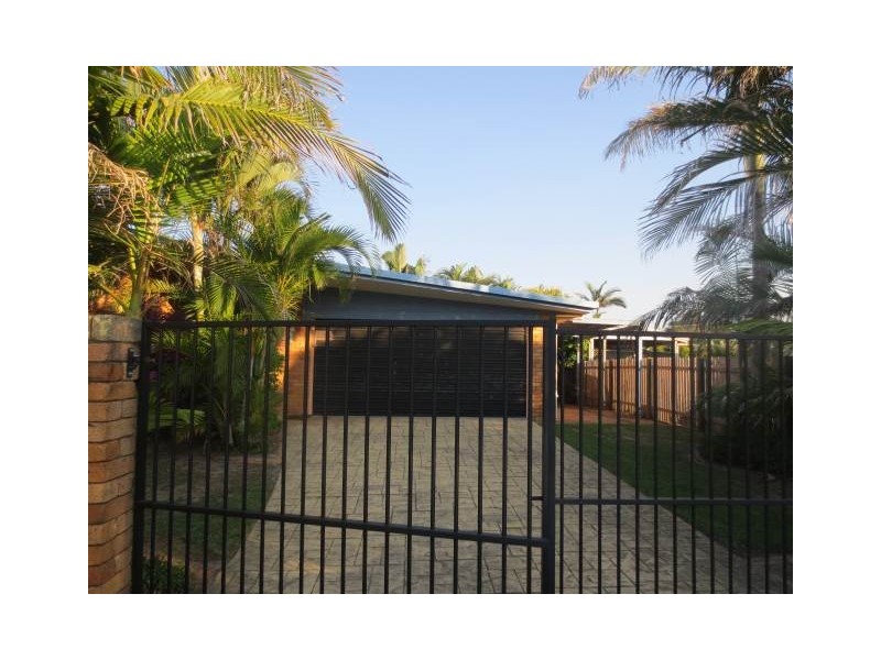 3 Nagari Place, Warana QLD 4575