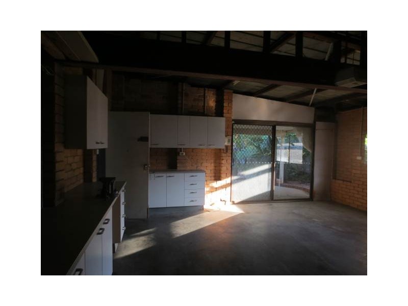 3 Nagari Place, Warana QLD 4575